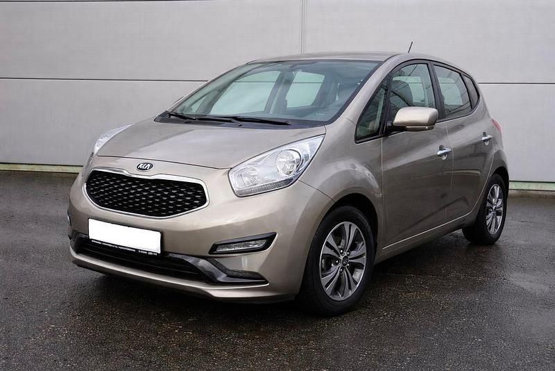 Gebraucht Kia Venga 125 PS (91 kW) 2016 Silber Kleinwagen