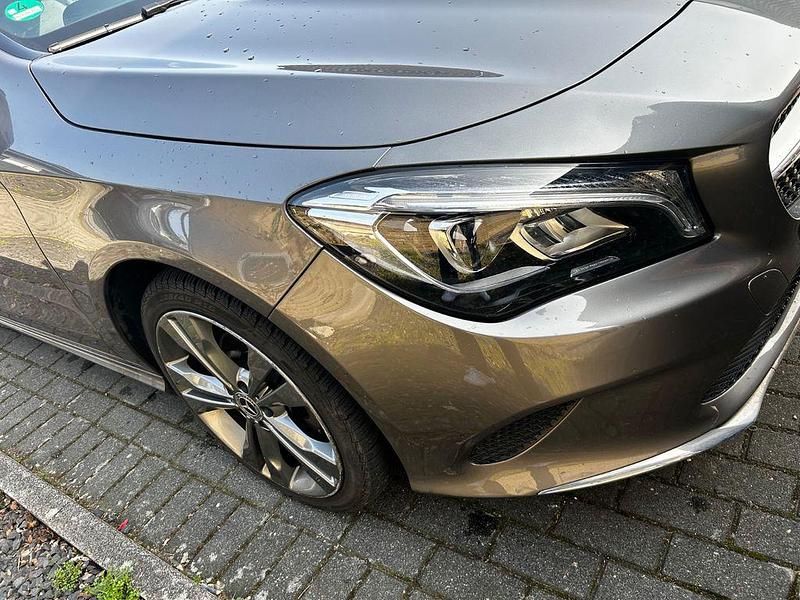 Gebraucht Mercedes CLA180 109 PS (80 kW) 2017 Grau Limousine