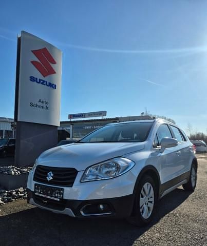 Gebraucht Suzuki SX4 Comfort 119 PS (87 kW) 2014 Weiß SUV