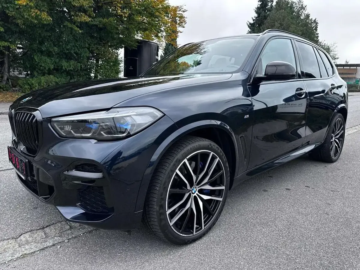 Gebraucht BMW X5 M Sport 340 PS (250 kW) 2022 Carbonschwarz SUV