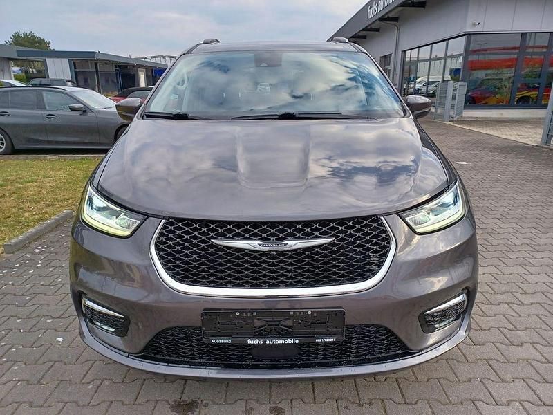 Gebraucht Chrysler Pacifica 291 PS (214 kW) 2023 Grau Van