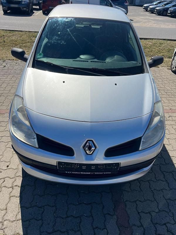 Gebraucht Renault Clio II 75 PS (55 kW) 2008 Grau Kleinwagen