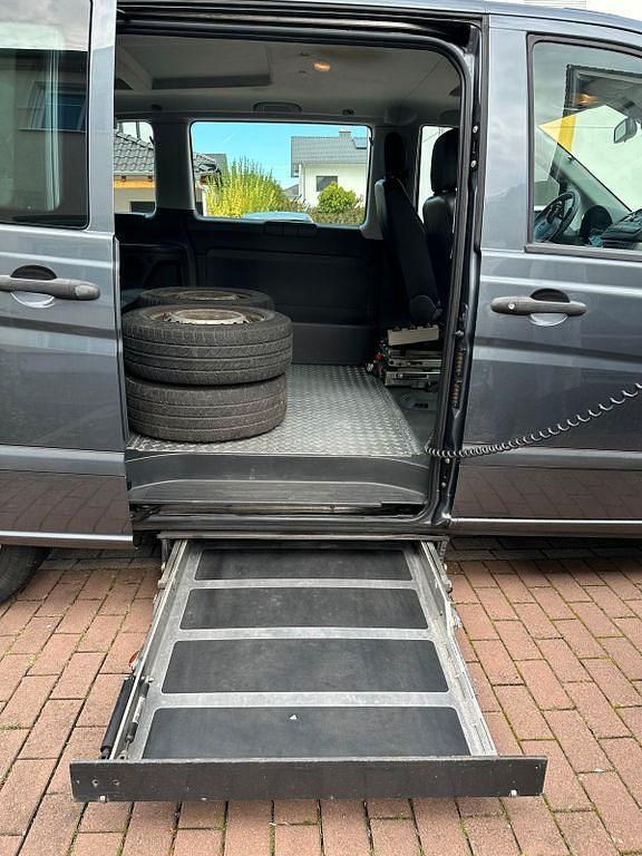 Gebraucht Mercedes Vito 136 PS (100 kW) 2011 Grau Van