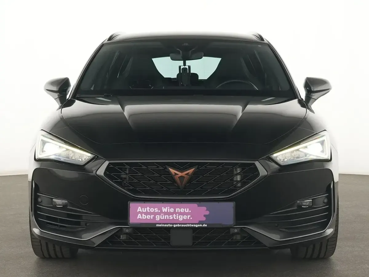 Second-hand Cupra Leon VZ 310 CP (228 kW) 2022 Negru Berlinǎ