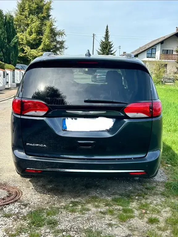 Usado Chrysler Pacifica 287 CV (211 kW) 2019 Gris Monovolumen