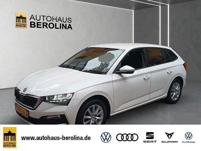 Weiß Gebraucht 2021 Skoda Scala Ambition Kleinwagen | 12.750 € (Guter Preis) - Bild 1/4