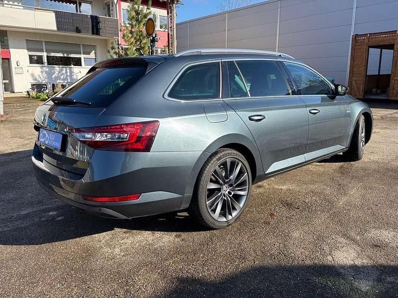 Gebraucht Skoda Superb Style 190 PS (139 kW) 2018 Grau Kombi