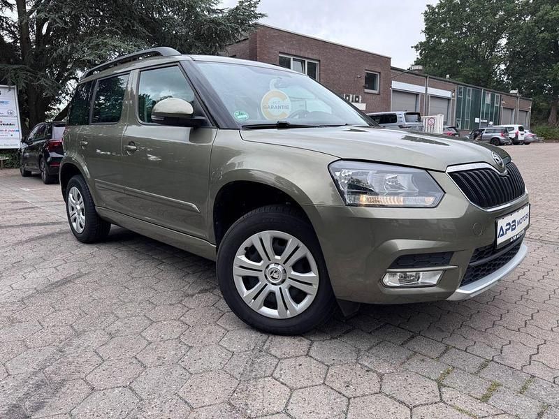 Grün Gebraucht 2016 Skoda Yeti Active SUV | 10.990 € (Fairer Preis) - Bild 1/4