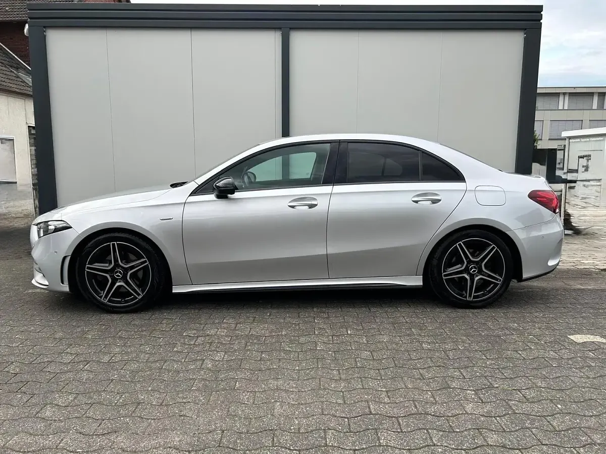 Gebraucht Mercedes A220 190 PS (139 kW) 2020 Silber Limousine