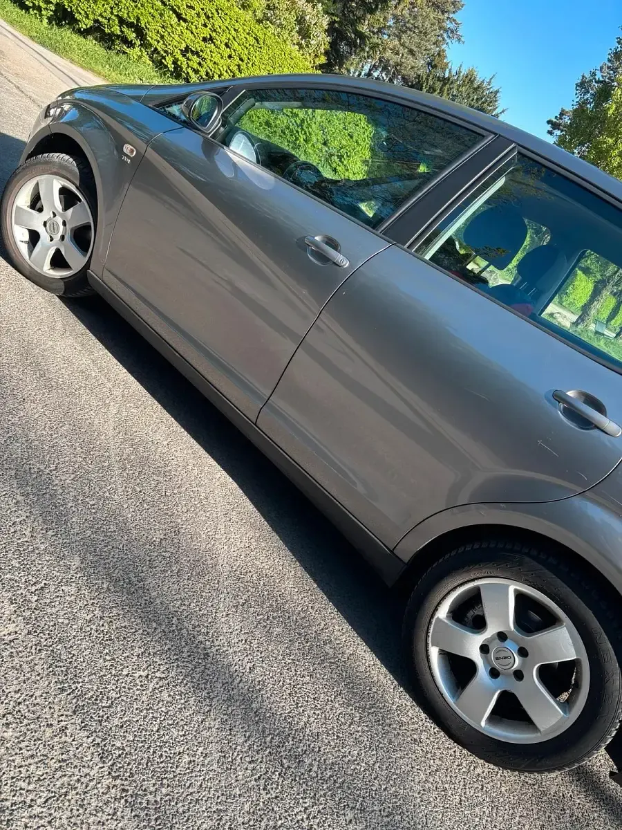 Używany Seat Toledo 140 KM (102 kW) 2005 Szary Hatchback