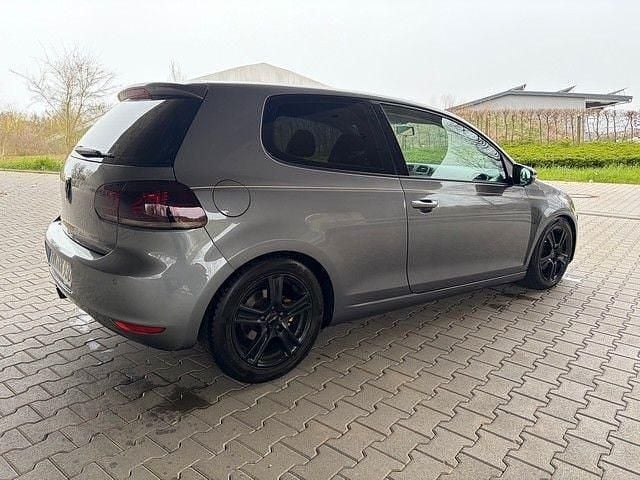 Gebraucht VW Golf VI Highline 140 PS (102 kW) 2010 Grau Kleinwagen