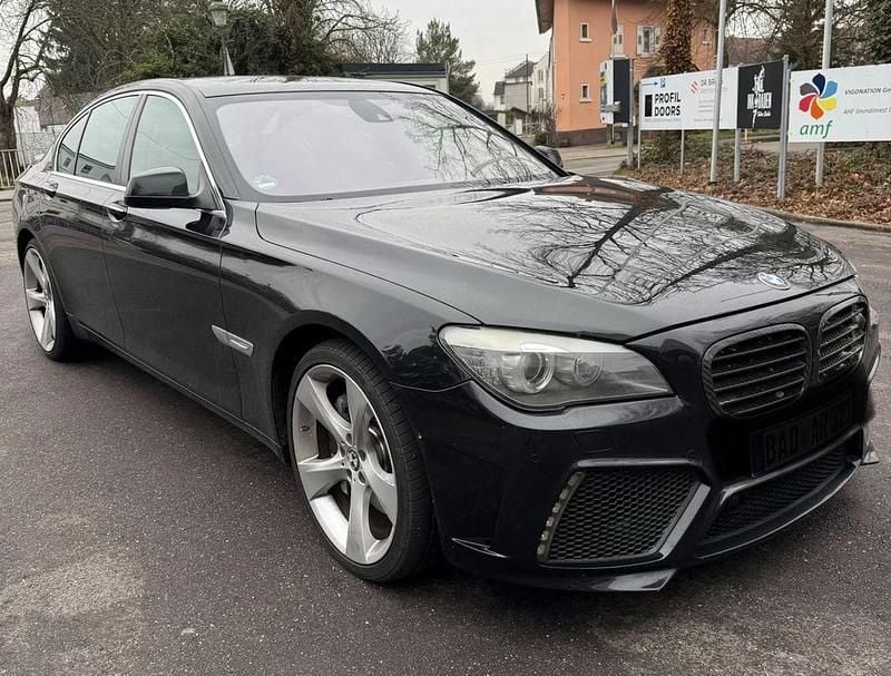 Second-hand BMW 750 408 CP (300 kW) 2008 Negru Berlinǎ