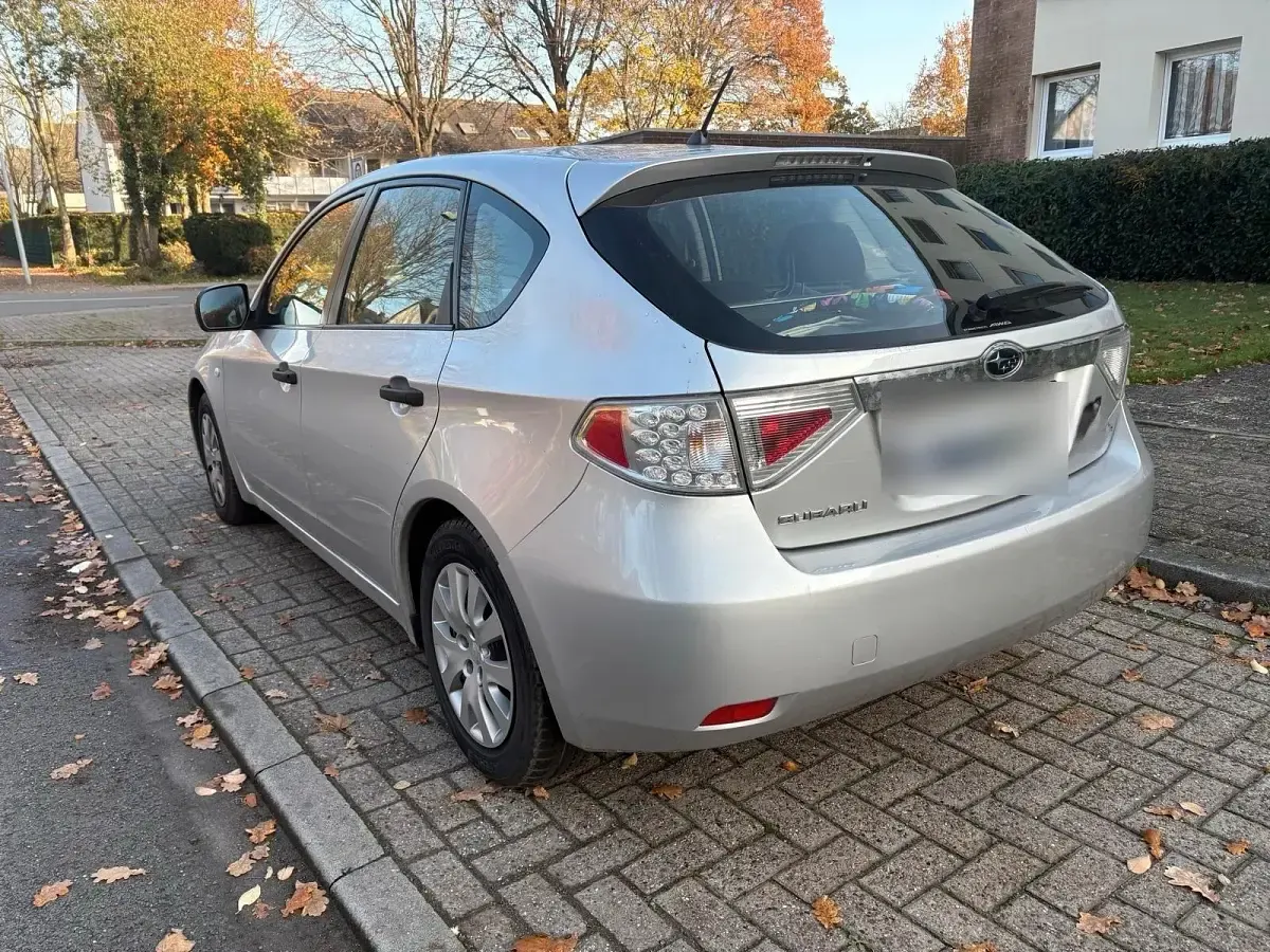Usata Subaru Impreza 107 CV (78 kW) 2009 Grigio Berlina