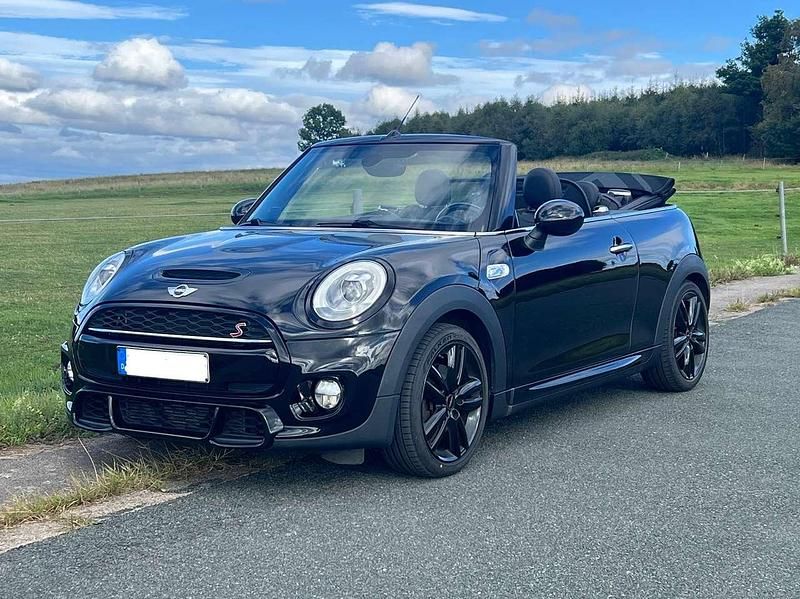 Schwarz Gebraucht 2017 Mini John Cooper Works Cabriolet Chili Cabrio | 20.200 € (Guter Preis) - Bild 1/4
