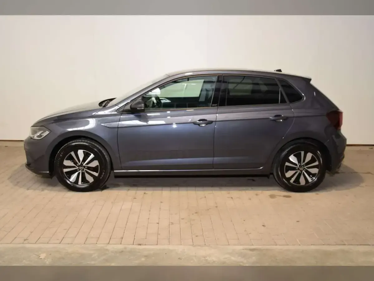 Gebraucht VW Polo Move 95 PS (69 kW) 2023 Rauchgrau metallic Kleinwagen