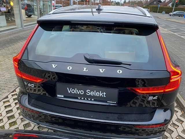 Gebraucht Volvo V60 145 PS (106 kW) 2021 Kombi