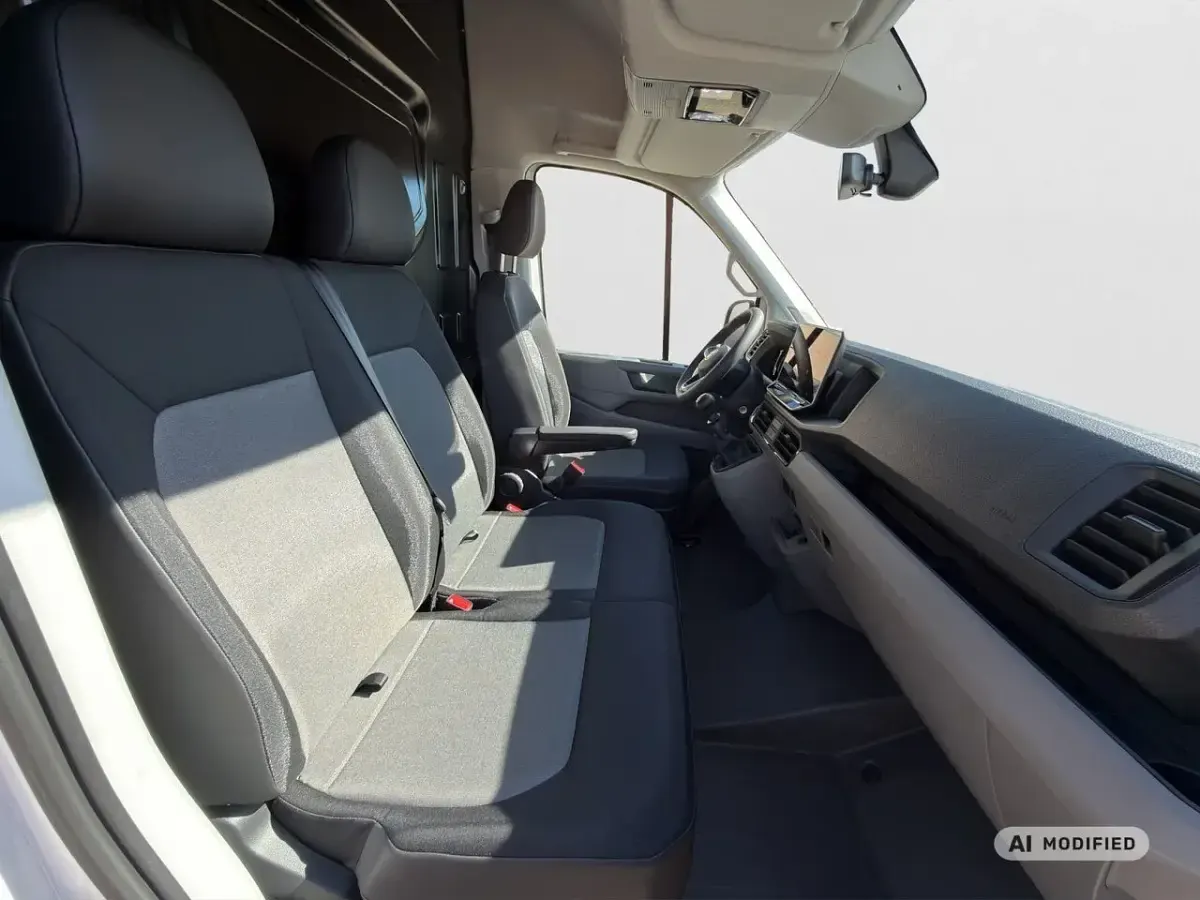 Neu VW Crafter 140 PS (102 kW) 2026 Candyweiß Van