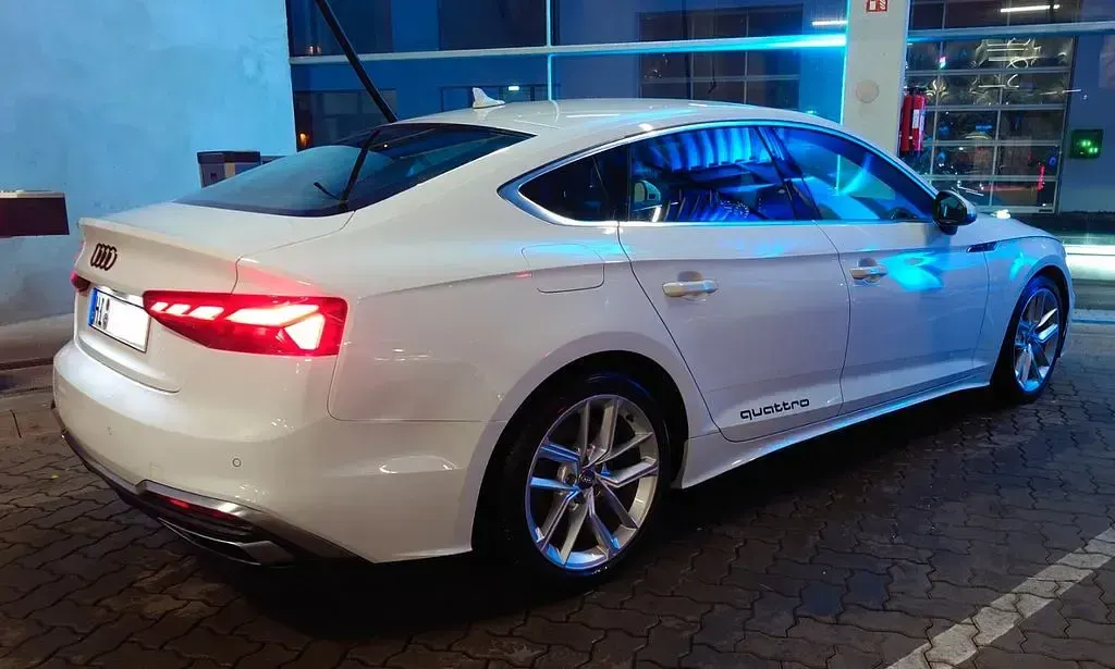 Gebraucht Audi A5 Sportback S-Line 245 PS (180 kW) 2020 Weiß Kleinwagen