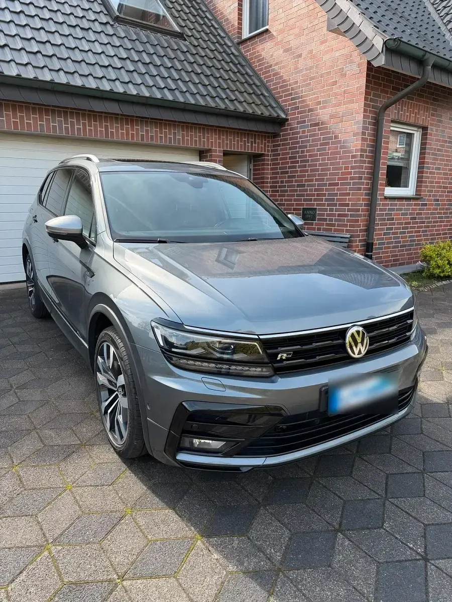 Gebraucht VW Tiguan Allspace Highline 239 PS (175 kW) 2019 Grau SUV