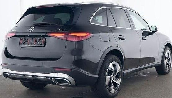 Obsidianschwarzmetallic Gebraucht 2024 Mercedes GLC300e SUV | 64.890 € (Superpreis) - Bild 1/4