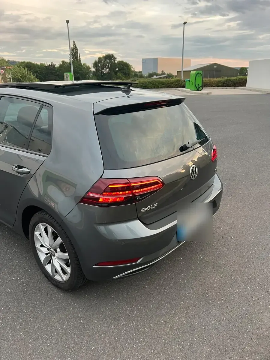Gebraucht VW Golf VII 110 PS (80 kW) 2017 Grau Limousine