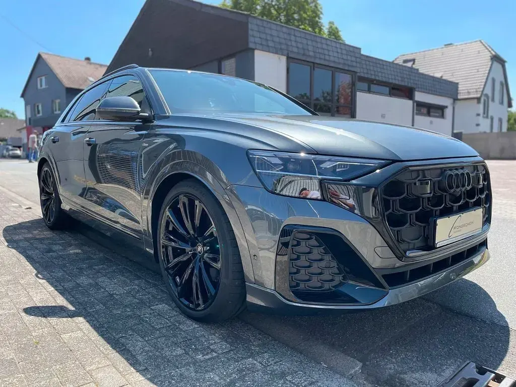 Neu Audi Q8 S-Line 286 PS (210 kW) 2026 Grau SUV