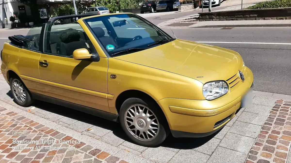 Gebraucht VW Golf Highline 90 PS (66 kW) 1999 Gelb Cabrio