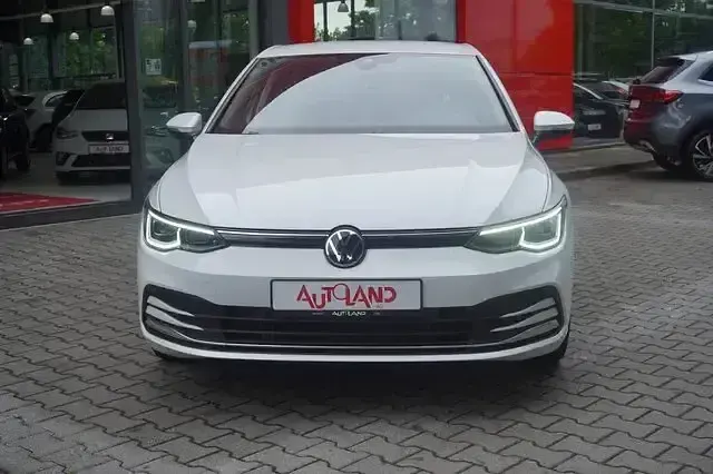Gebraucht VW Golf VII Style 150 PS (110 kW) 2020 Weiß Limousine
