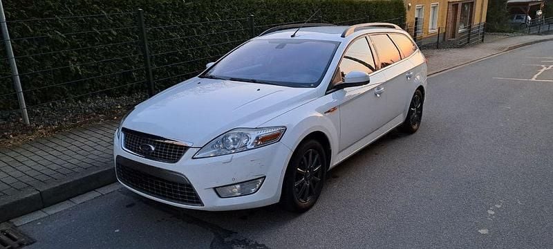 Gebraucht Ford Mondeo Titanium S 175 PS (128 kW) 2010 Weiß Kombi