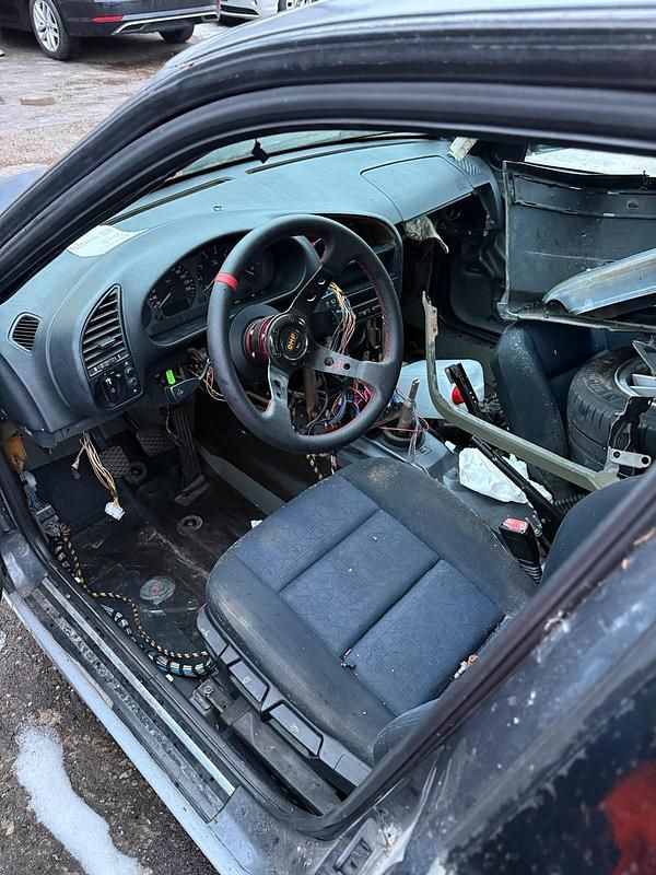 Gebraucht BMW 316 Basis 450 PS (330 kW) 1995 Andere farben Limousine