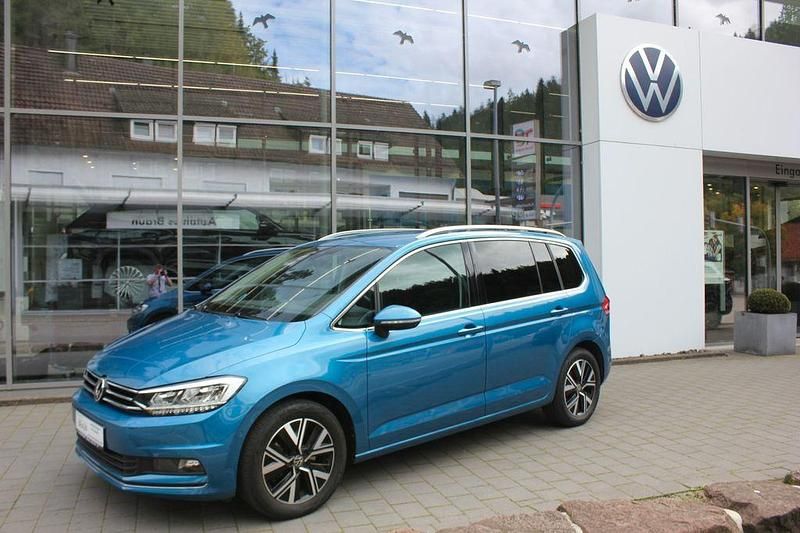 Carribean blue Gebraucht 2020 VW Touran Highline Van / Kleinbus | 24.790 € (Superpreis) - Bild 1/4