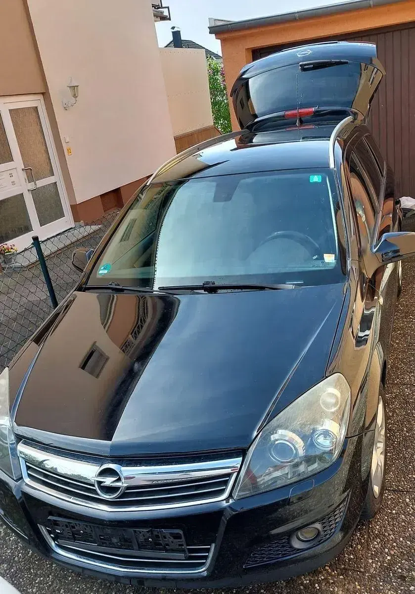 Gebraucht Opel Astra Innovation 116 PS (85 kW) 2008 Schwarz Kombi