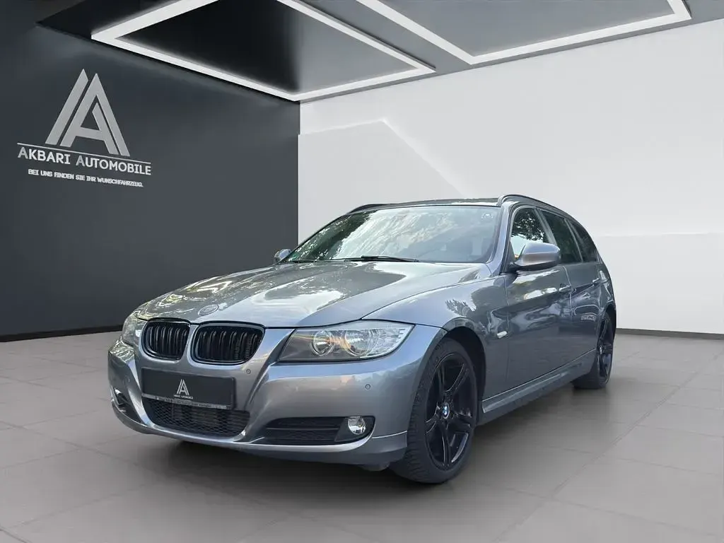 Gebraucht BMW 320 Comfort Edition 184 PS (135 kW) 2010 Kombi