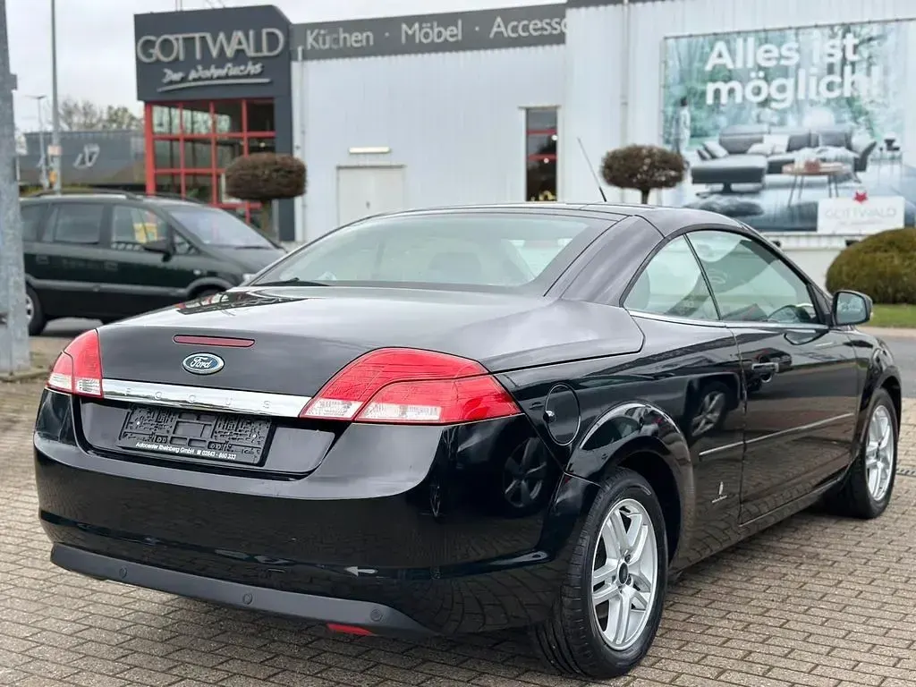 Gebraucht Ford Focus Cabriolet Titanium 145 PS (106 kW) 2010 Schwarz Cabrio