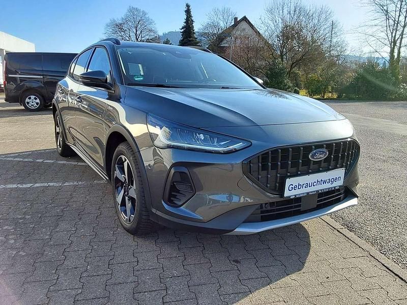 Gebraucht Ford Focus Active 155 PS (114 kW) 2024 Magneticgrau (metallic) Limousine