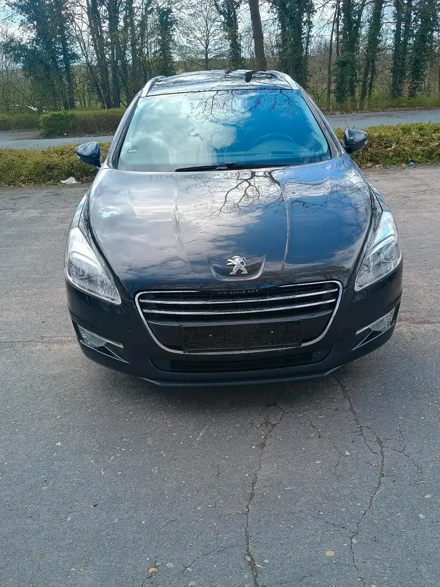 Gebraucht Peugeot 508 SW 156 PS (114 kW) 2014 Schwarz Kombi