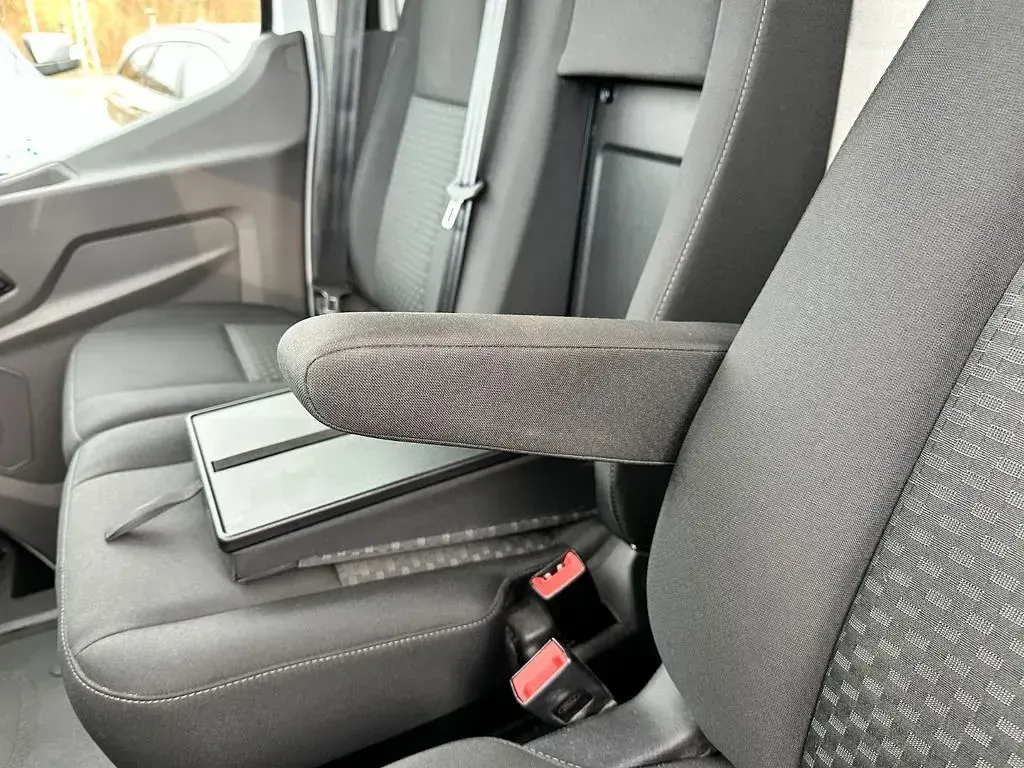Gebraucht Ford Transit Trend 131 PS (96 kW) 2024 Weiß Van / Kleinbus