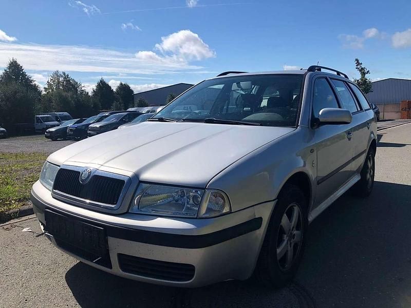 Gebraucht Skoda Octavia Ambiente 116 PS (85 kW) 2003 Silber Kombi