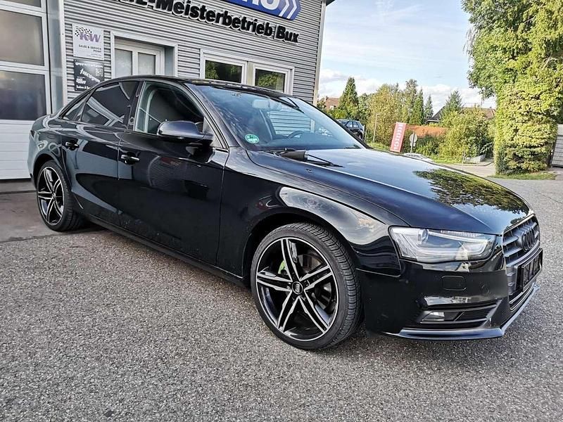 Gebraucht 2015 Audi A4 Ambiente Limousine | 9.999 € (Guter Preis) - Bild 1/4