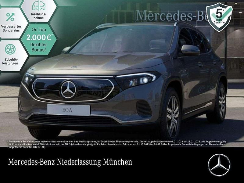 Mountain grau Gebraucht 2021 Mercedes EQA250 Advanced SUV | 29.890 € (Fairer Preis) - Bild 1/3