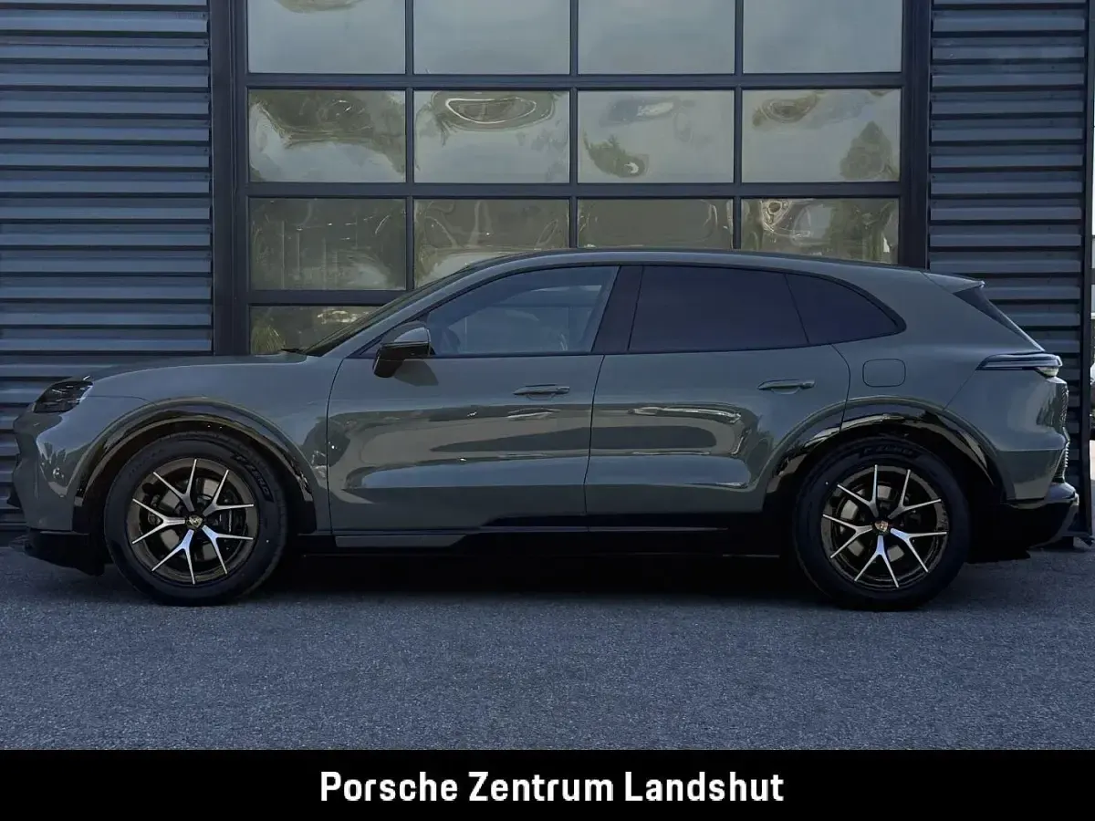 Gebraucht Porsche Cayenne Electric 325 kW (442 PS) 2025 Monteverdemetallic SUV