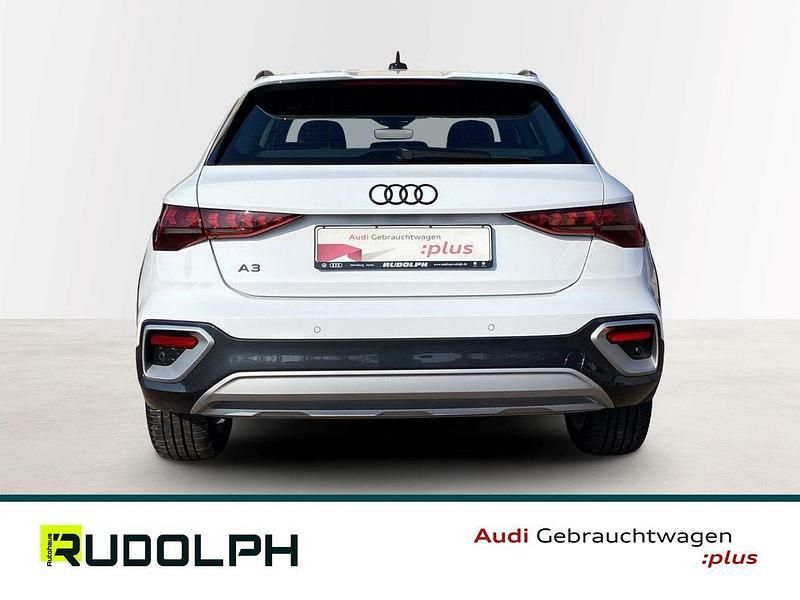 Gebraucht Audi A3 Ambiente 150 PS (110 kW) 2024 Weiss Limousine
