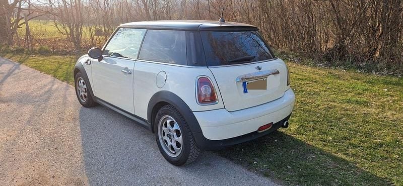 Gebraucht Mini Cooper D 109 PS (80 kW) 2008 Weiß Kleinwagen
