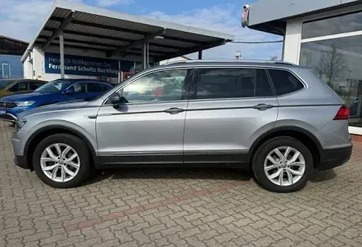 Gebraucht VW Tayron Comfortline 150 PS (110 kW) 2019 Silbern SUV