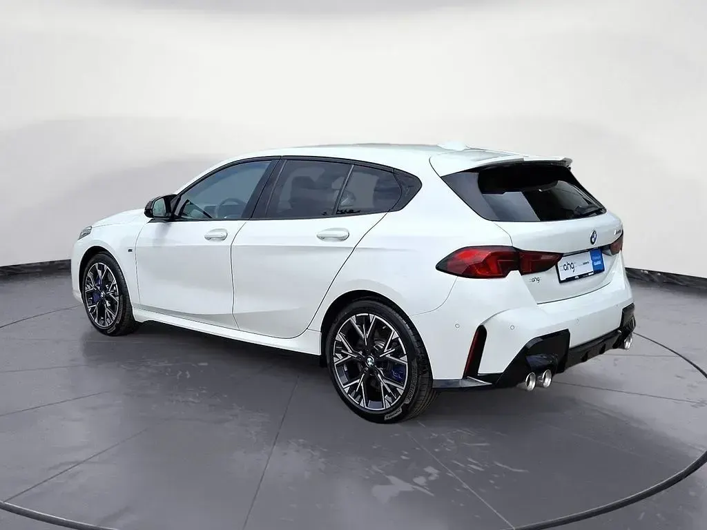 Gebraucht BMW M135 M Sport 300 PS (220 kW) 2025 Weiß Kleinwagen