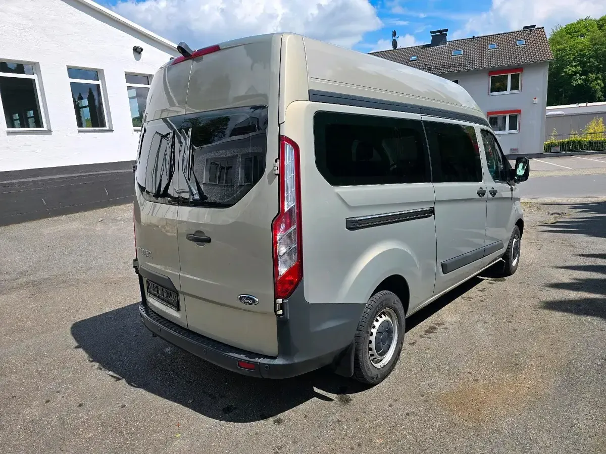 Gebraucht Ford Transit Custom 105 PS (77 kW) 2017 Gold Van / Kleinbus