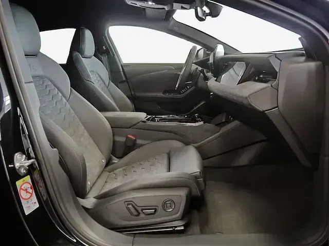 Gebraucht Audi A6 e-tron S-Line 314 kW (428 PS) 2025 Mythosschwarz metallic