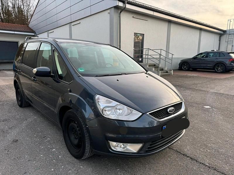 Grau Gebraucht 2007 Ford Galaxy Van / Kleinbus | 2.849 € (Superpreis) - Bild 1/4