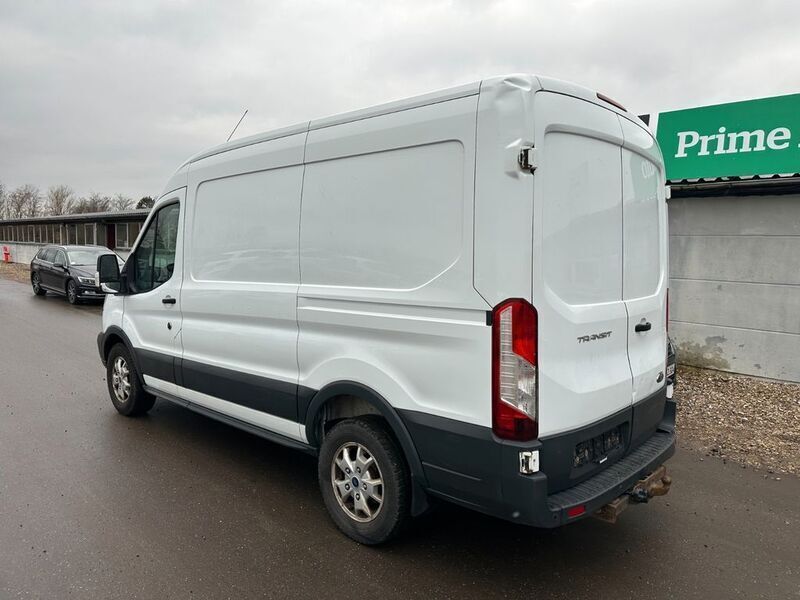 Gebraucht Ford Transit Trend 170 PS (125 kW) 2019 Weiß Van / Kleinbus