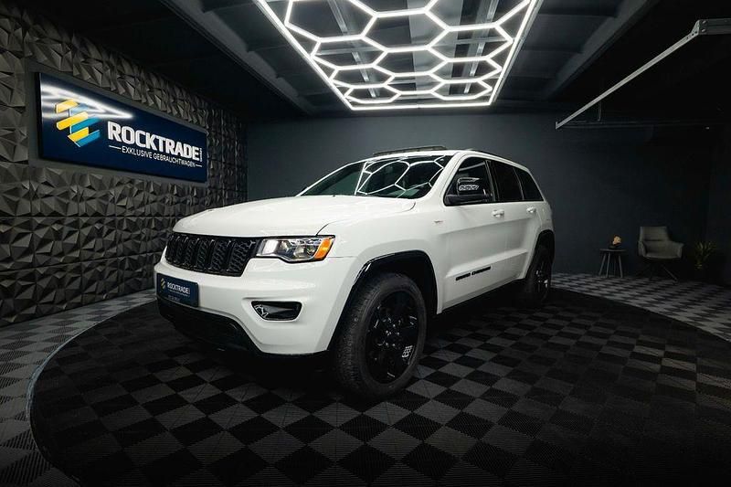 Weiß Gebraucht 2019 Jeep Grand Cherokee SUV | 27.990 € (Fairer Preis) - Bild 1/4